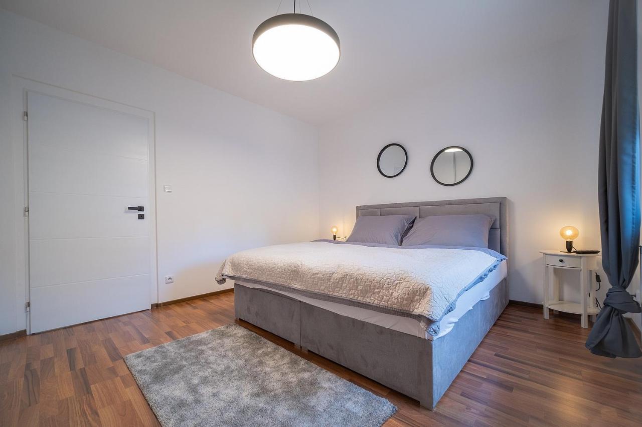 U Reky Apartment
